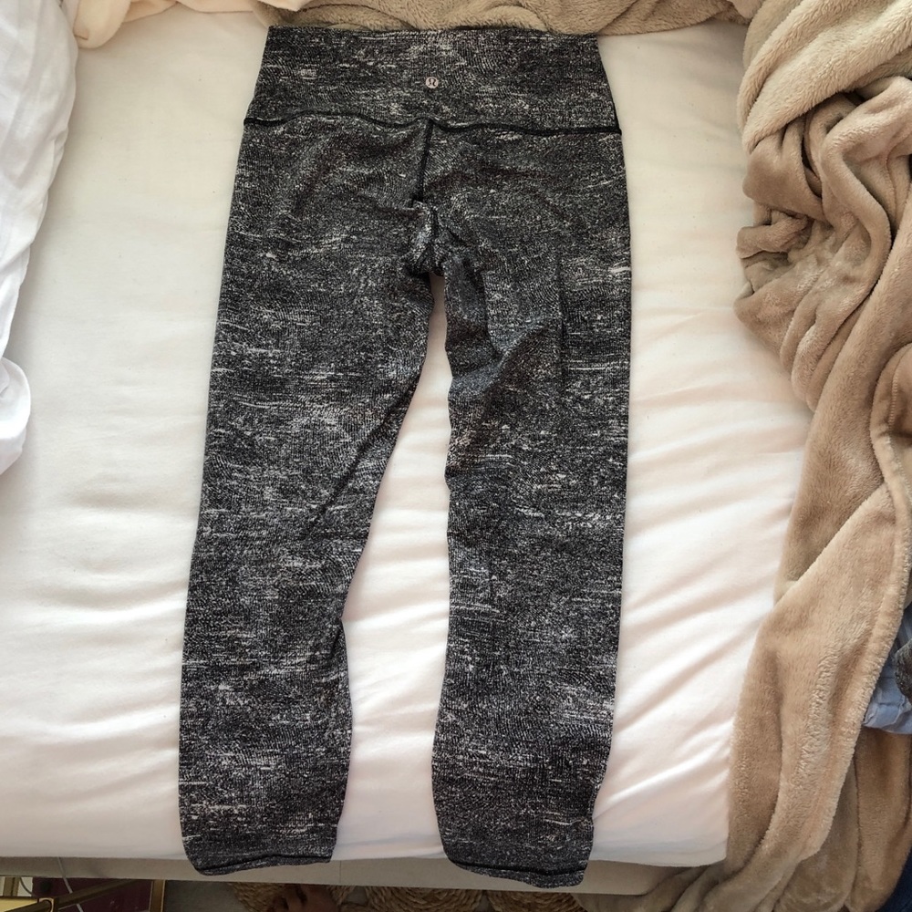 Lululemon Wunder Under Luon 7/8 Tights